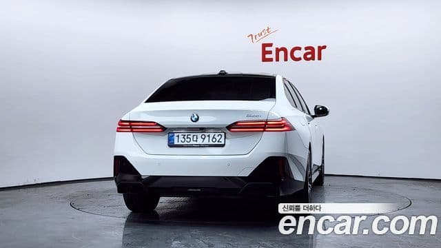 BMW 5시리즈 (G60) 520i M Sport, 2025 4