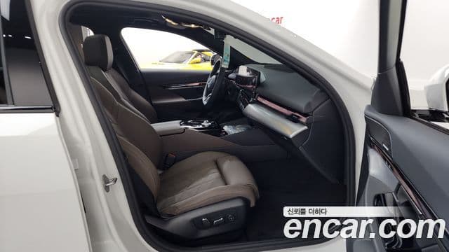BMW 5시리즈 (G60) 520i M Sport, 2025 11