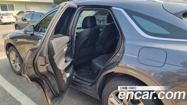 Genesis GV70, 2021 10