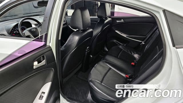 Hyundai Accent(новый кузов / новое поколение) 1.4 VVT Smart, 2015 13