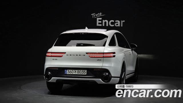 Genesis GV70, 2023 4