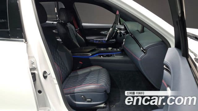 Genesis GV70, 2023 10