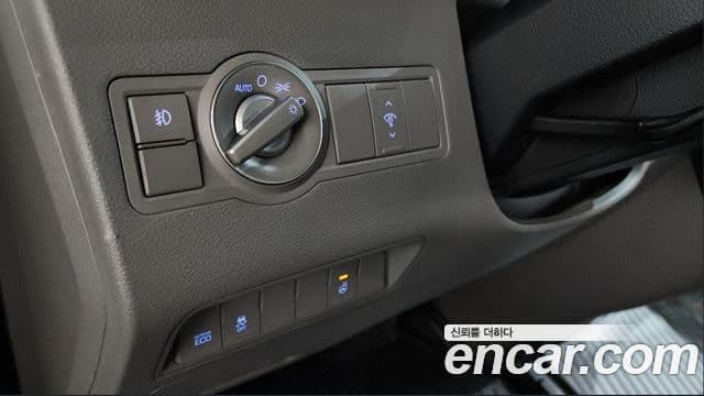 Hyundai 쏠라티 Luxury, 2018 17