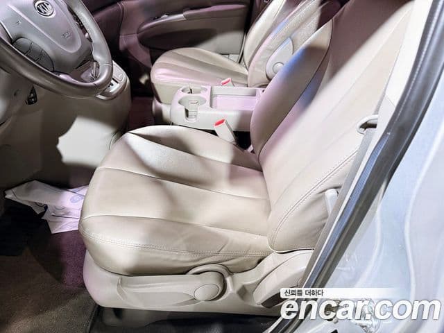 Kia Carnival R Grand пакет, 2011 18