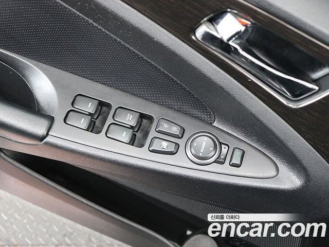 Hyundai Sonata The / новый 브릴리언트 Premium, 2012 17