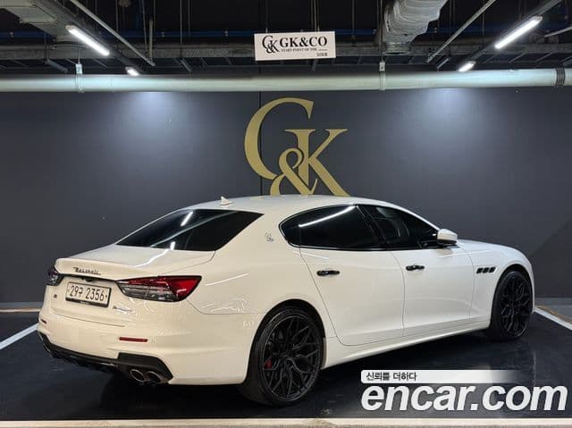 Maserati Quattroporte S Q4 3.0 V6 GranSport, 2017 4