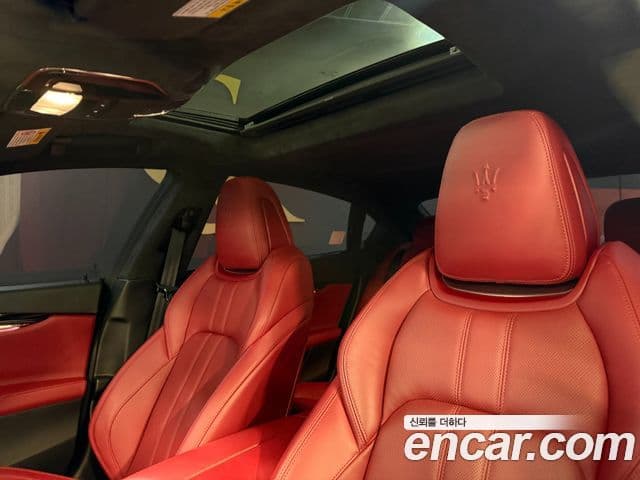 Maserati Quattroporte S Q4 3.0 V6 GranSport, 2017 8