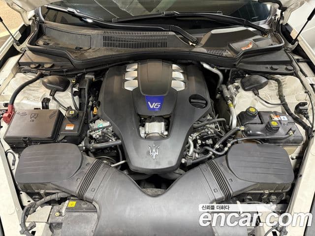 Maserati Quattroporte S Q4 3.0 V6 GranSport, 2017 18