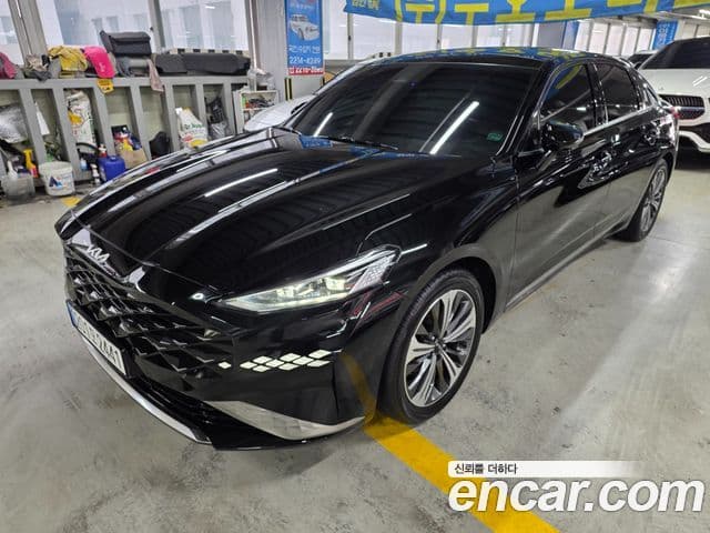 Kia K8 гибрид Signature, 2022 1