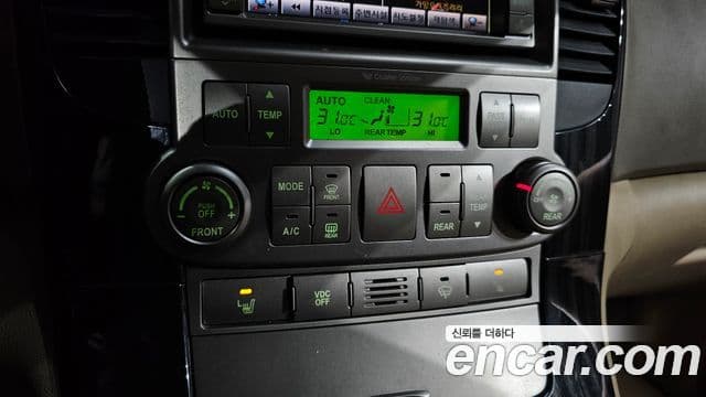 Kia Carnival R President, 2013 18