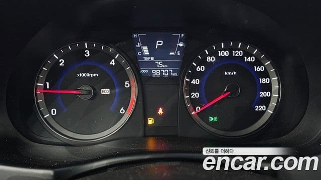 Hyundai Accent(новый кузов / новое поколение) Premier, 2012 8