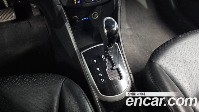 Hyundai Accent(новый кузов / новое поколение) Premier, 2012 9