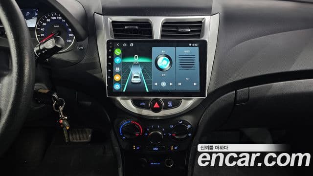 Hyundai Accent(новый кузов / новое поколение) Premier, 2012 14