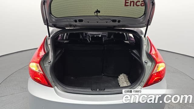 Hyundai Accent(новый кузов / новое поколение) Premier, 2012 20