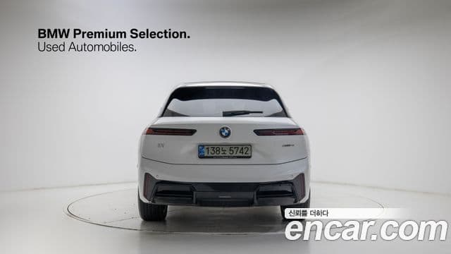 BMW iX xDrive45 M Sport, 2026 4