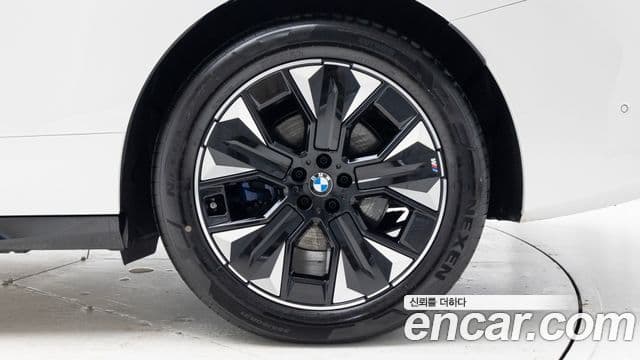 BMW iX xDrive45 M Sport, 2026 все фото