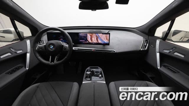 BMW iX xDrive45 M Sport, 2026 7