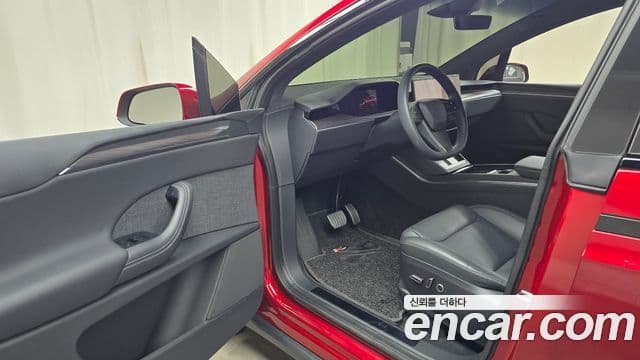 Tesla модель X, 2024 10