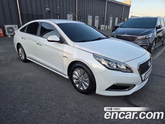 Hyundai LF Sonata гибрид Modern, 2015 3
