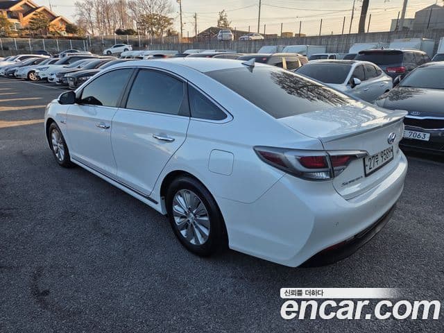 Hyundai LF Sonata гибрид Modern, 2015 6