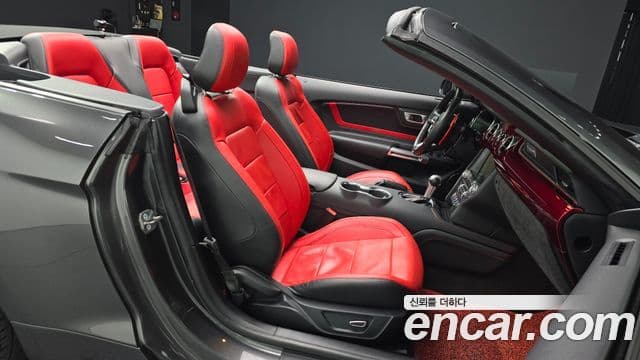 Ford Mustang кабриолет, 2018 10