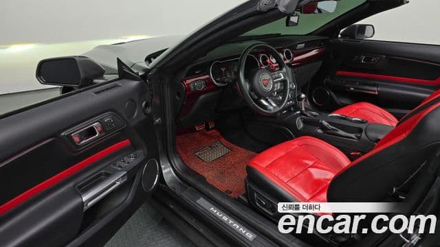 Ford Mustang кабриолет, 2018 11