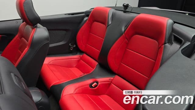 Ford Mustang кабриолет, 2018 12