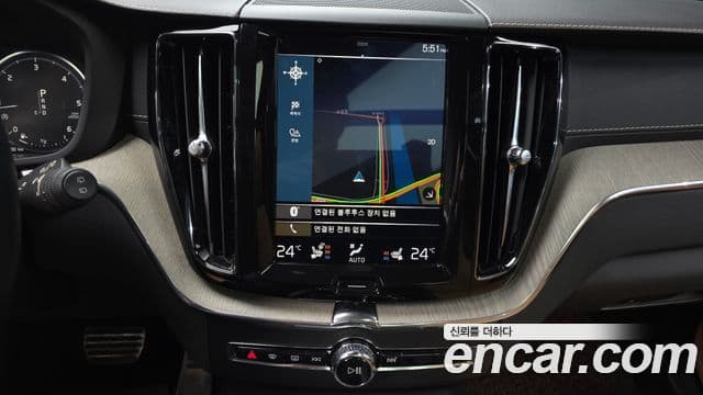 Volvo XC60 2세대 D5 Inscription, 2019 14