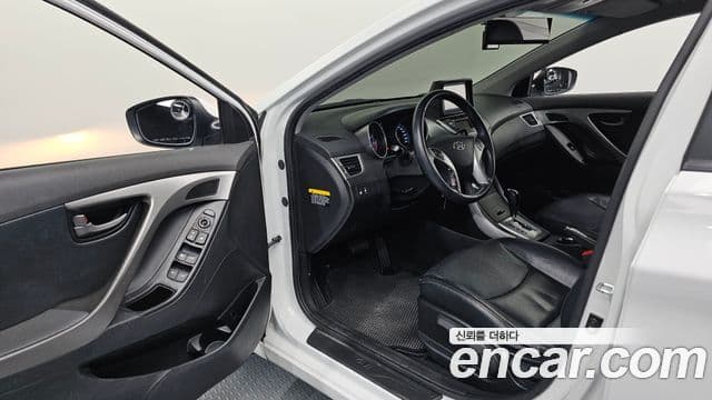 Hyundai Avante MD Luxury, 2011 10