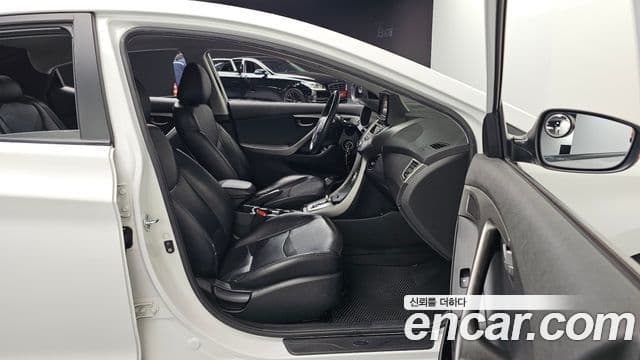 Hyundai Avante MD Luxury, 2011 12