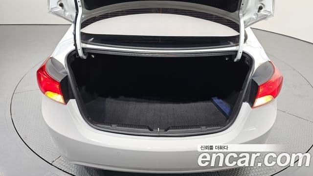 Hyundai Avante MD Luxury, 2011 20