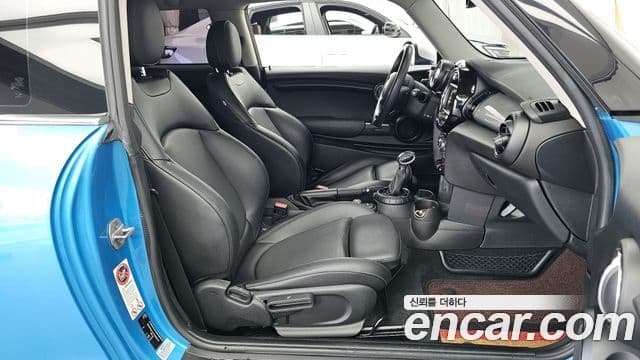 Mini Cooper 3세대, 2015 12