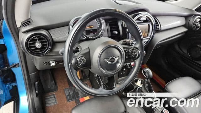 Mini Cooper 3세대, 2015 14