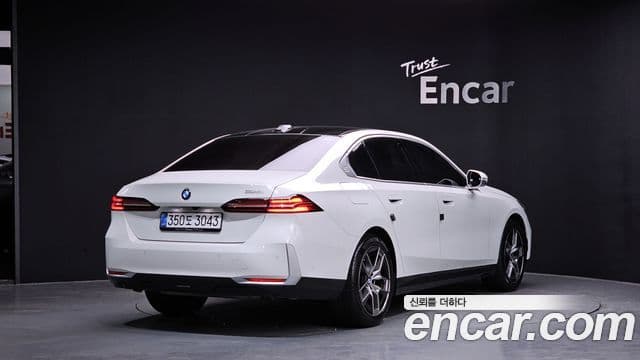 BMW 5시리즈 (G60), 2025 2