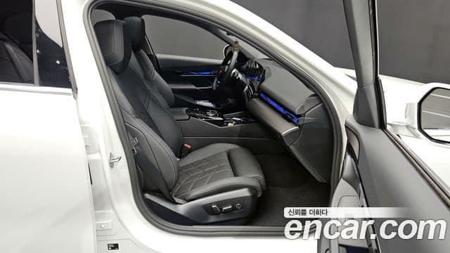 BMW 5시리즈 (G60), 2025 11