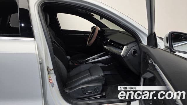 Audi A3 (8Y) Premium, 2023 11