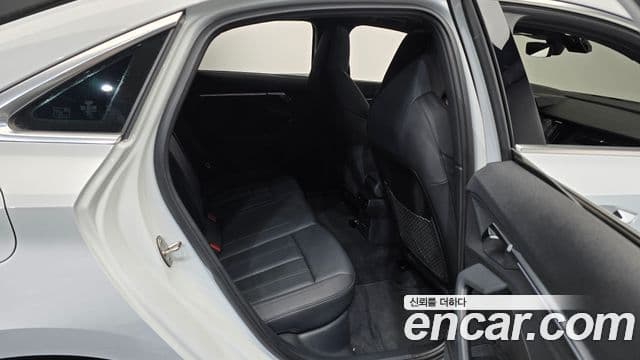 Audi A3 (8Y) Premium, 2023 12