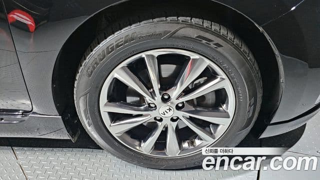 Kia The / новый New Carnival Prestige High Roof, 2019 все фото