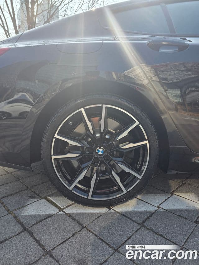 BMW 8시리즈 (G15) M850i xDrive Gran Coupe, 2025 все фото