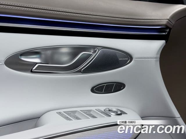 Genesis GV70, 2025 6