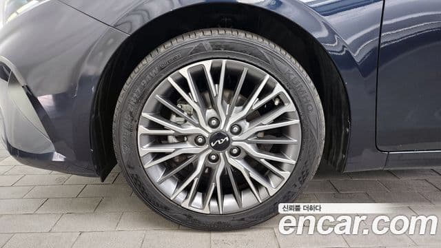 Kia The / новый New K3 2세대 Prestige, 2022 все фото