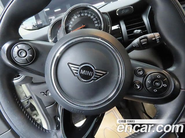 Mini Cooper 3세대, 2020 14