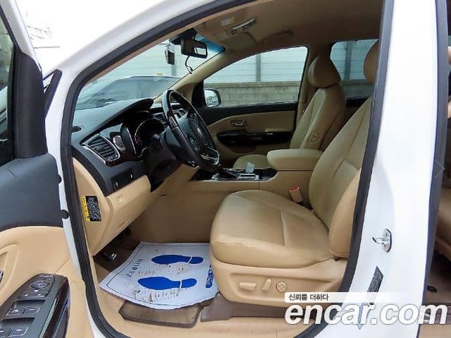 Kia The / новый New Carnival Prestige, 2019 все фото