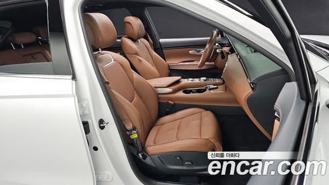 Genesis GV70, 2021 10