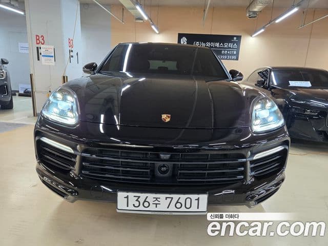 Porsche Cayenne (PO536) 3.0 E-гибрид купе, 2021 3