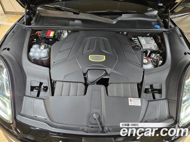 Porsche Cayenne (PO536) 3.0 E-гибрид купе, 2021 14