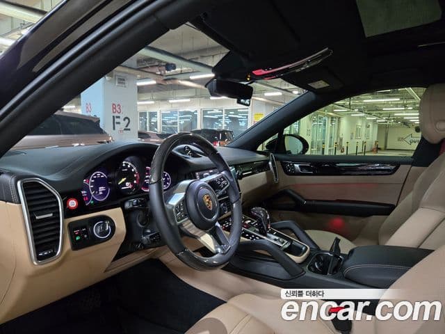 Porsche Cayenne (PO536) 3.0 E-гибрид купе, 2021 16