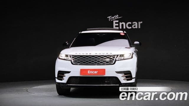 Land Rover Range Rover Velar 2.0 P250 R-Dynamic SE, 2023 3