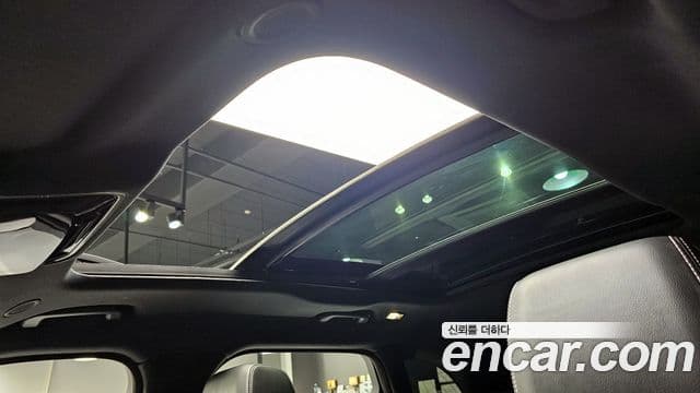 Land Rover Range Rover Velar 2.0 P250 R-Dynamic SE, 2023 20