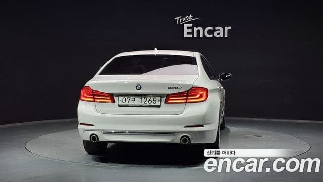 BMW 5시리즈 (G30) 520d Luxury Special Edition, 2018 4